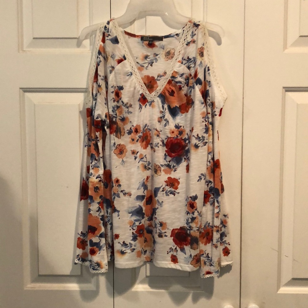 89th & Madison floral print & off the shoulder top